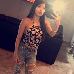 Meet your Posher, Crystal